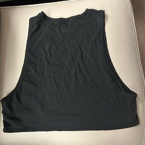 Black lulu lemon cropped tank